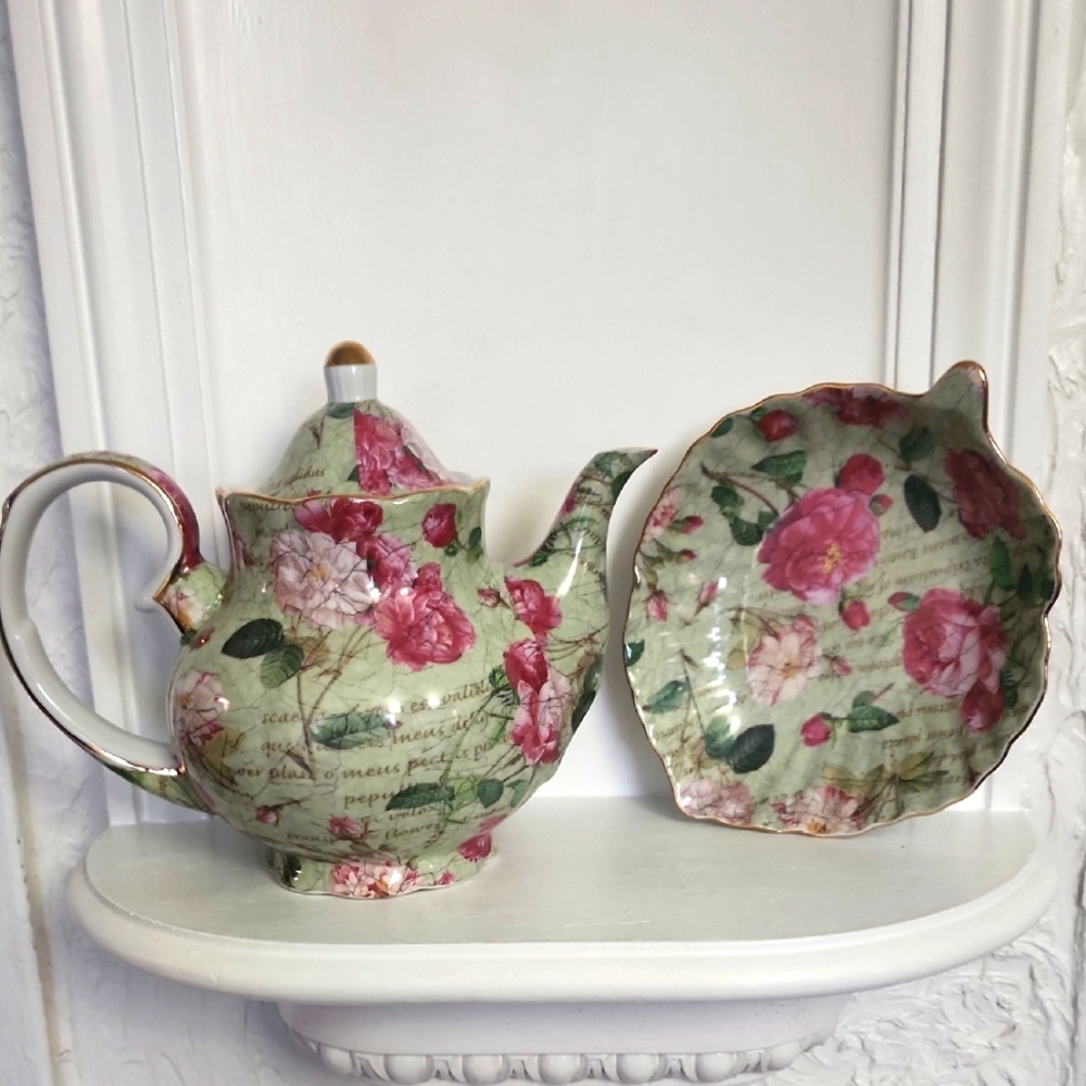 Vintage Royal Danube Floral Sage Green & Pink Roses Gold Trim Teapot